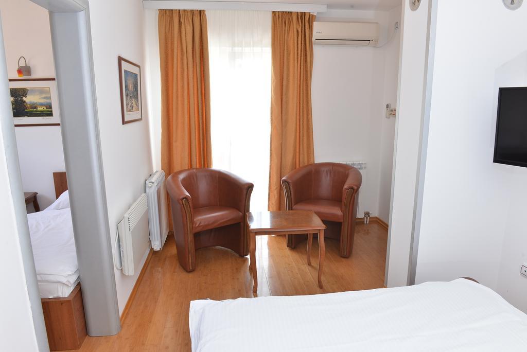 Apartment And Rooms In Club Indija Eksteriør billede