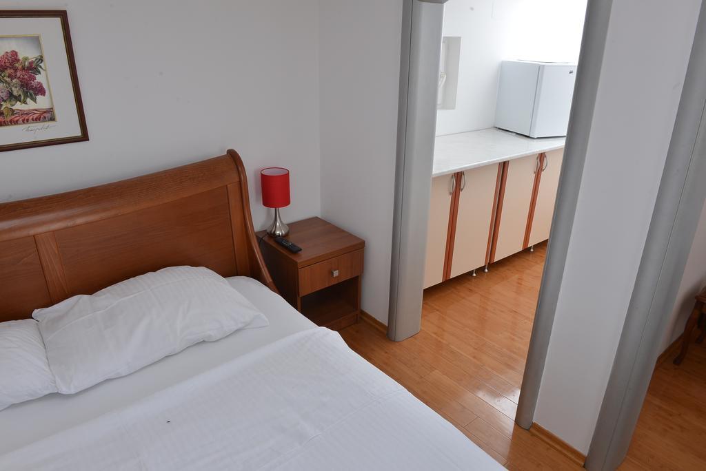 Apartment And Rooms In Club Indija Eksteriør billede